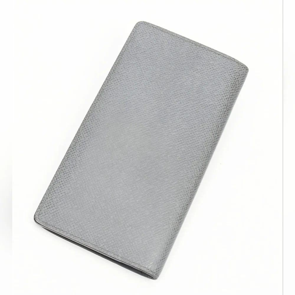 RARE LOUIS VUITTON Grey Taiga Brazza (Unisex) Bifold Long Wallet (EUC)